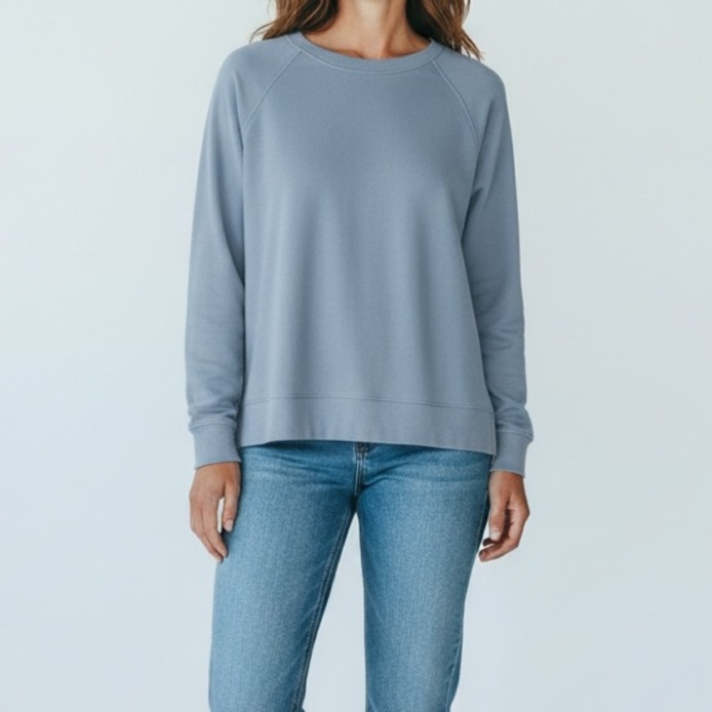LAKE Pajamas Relax Raglan Sweatshirt in Dusty Blue – Women’s